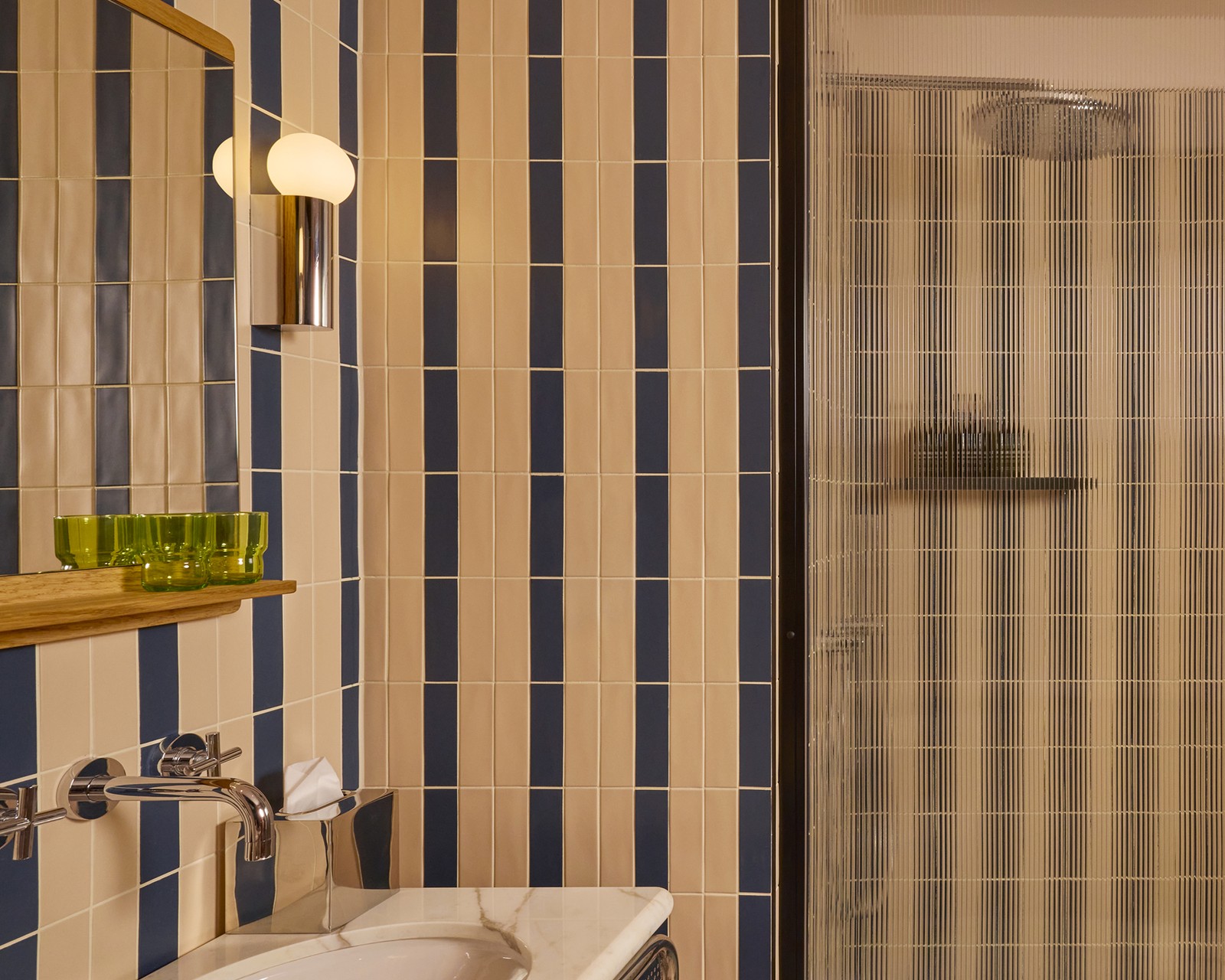 Sir_Devonshire_0743_Sir Deluxe-210_Bathroom