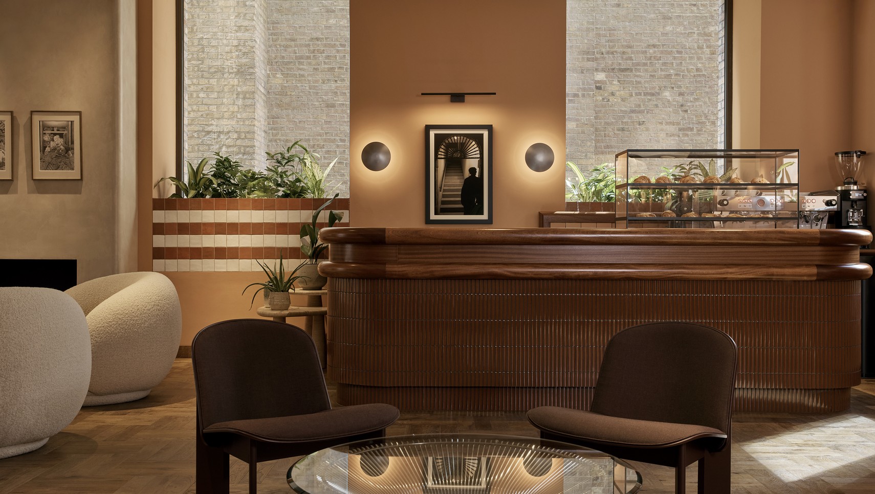 Sir_Devonshire_2073_Bar_Morning