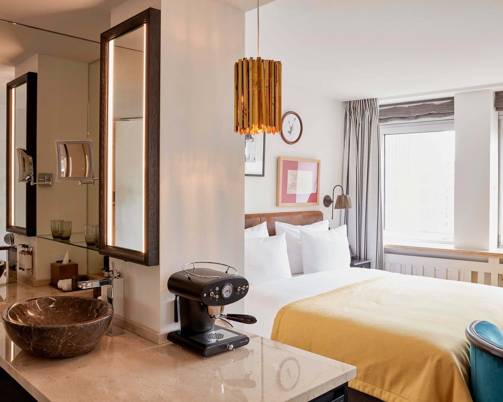 sir-nikolai-hamburg-room-boutique (13).jpg