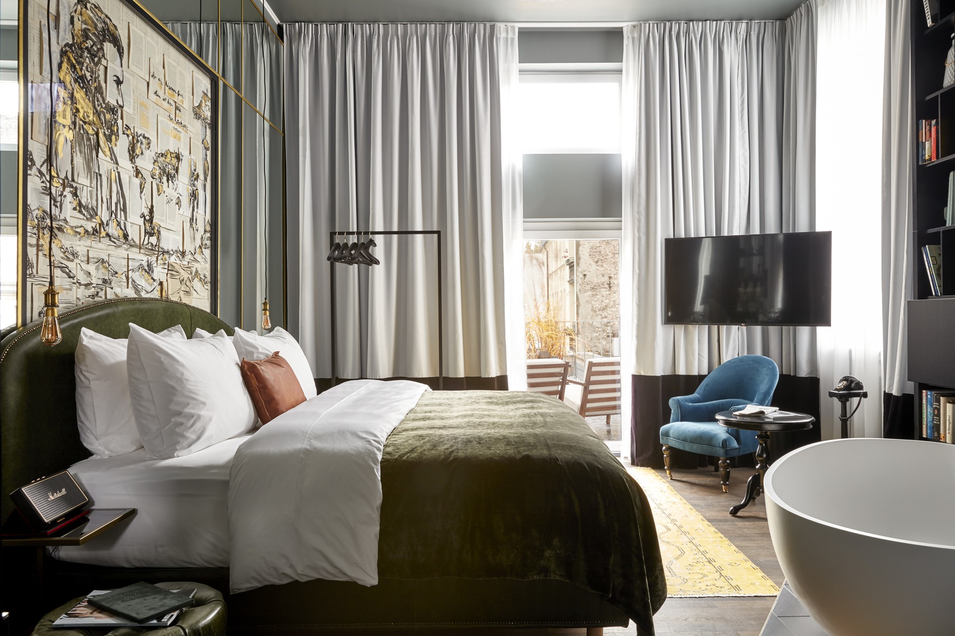 sir-savigny-berlin-room-suite (17).jpg